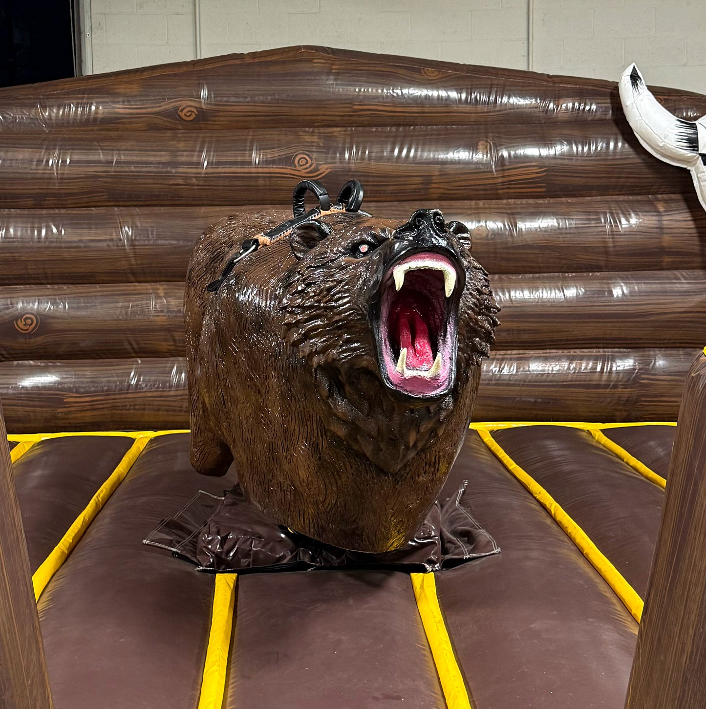 Mechanical Grizzly Bear